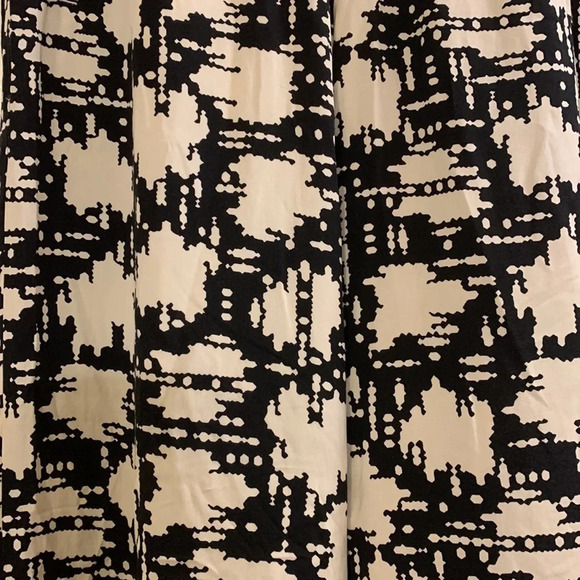 LILKA by ANTHROPOLOGIE Presscott Wide Leg Pants in Black Motif - Picture 4 of 9